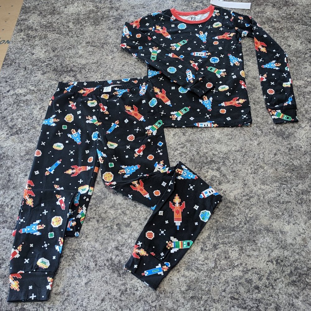NWT PJ Place 2 piece Pajama Set Long Sleeve Boys Spaceships Rockets Size 14